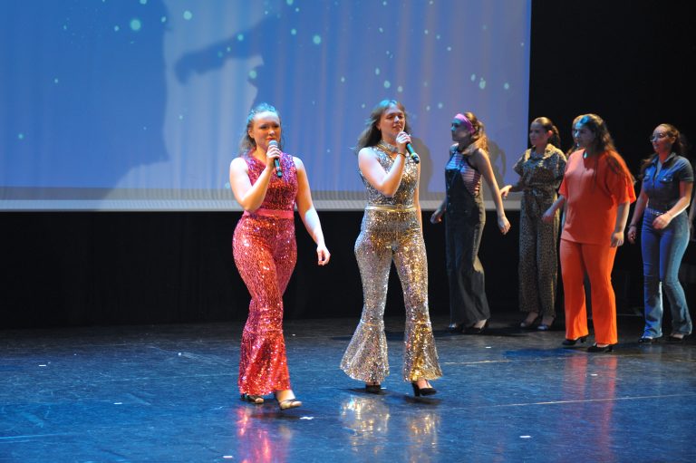 Dancing Queen (Mamma Mia) - Gala 2024
